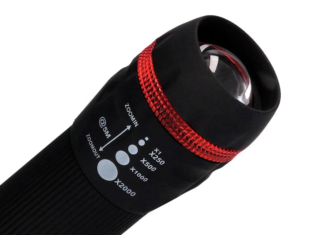 Linterna q-connect kf18749 plastico con zoom 1w modo alumbrado encendido apagado incluye 3 pilas aaa
