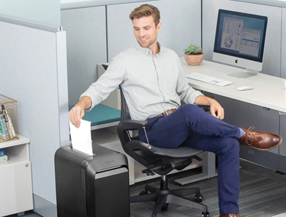 Destructora de documentos fellowes lx-220 capacidad de corte 20 h seguridad p4 destruye grapas clips y