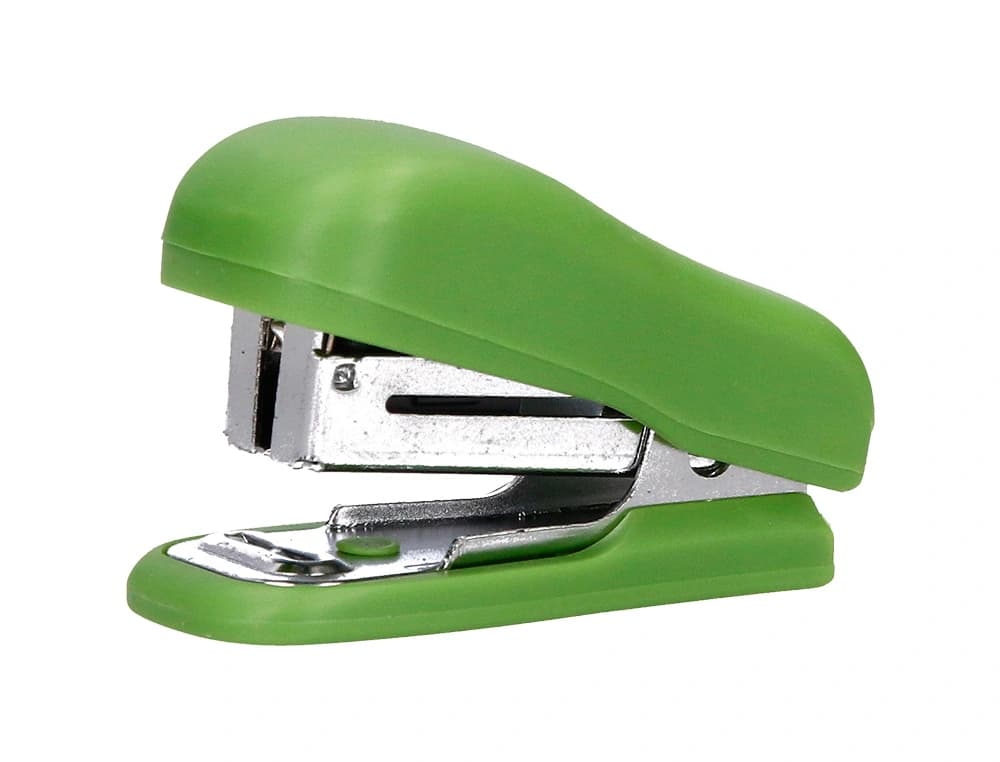 Grapadora liderpapel ecouse mini capacidad 12 hojas 100% plastico reciclado con caja de 1000 grapas 26/6