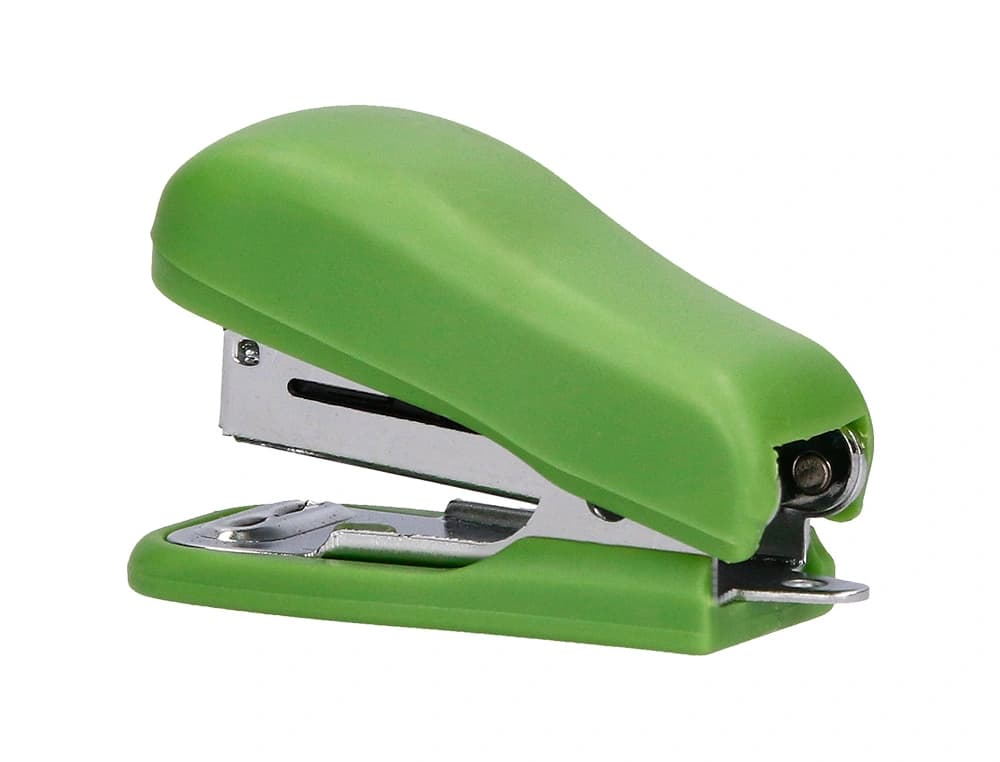 Grapadora liderpapel ecouse mini capacidad 12 hojas 100% plastico reciclado con caja de 1000 grapas 26/6