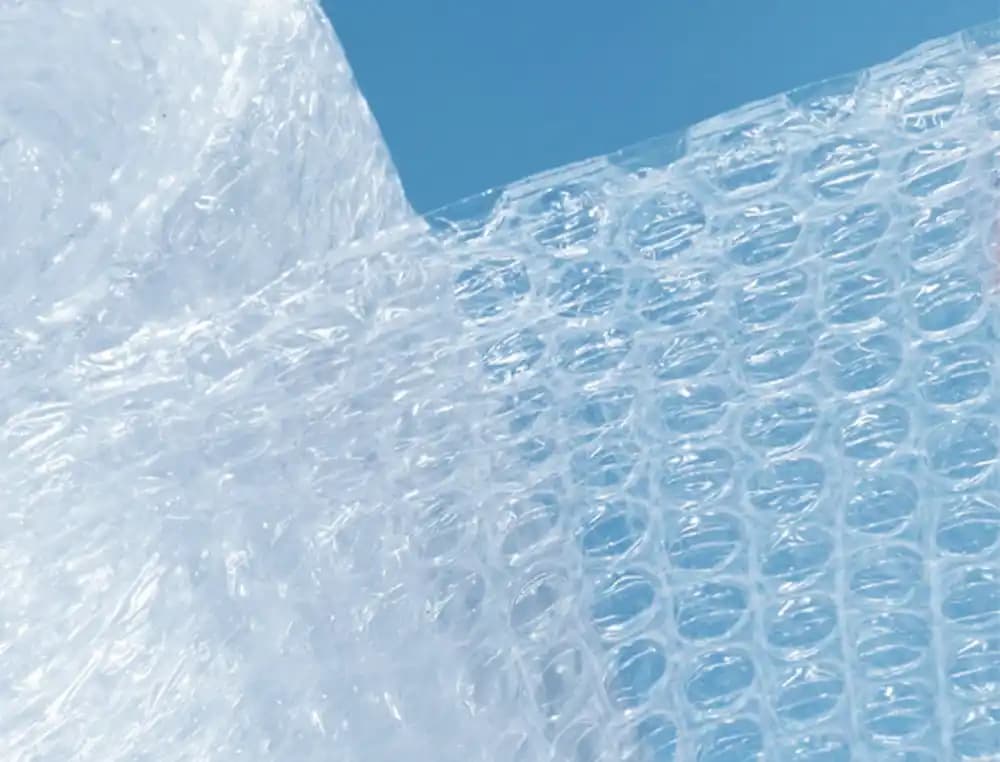 Plastico burbuja liderpapel ecouse 0.60x10m 30% de plastico reciclado