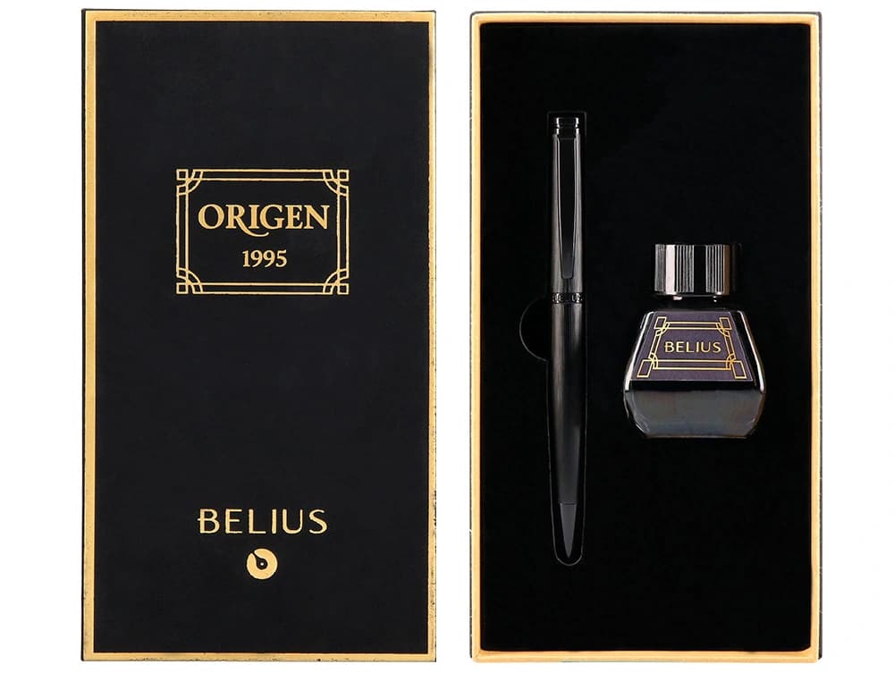 Pluma y frasco de tinta belius origen 1995 aluminio textura cepillada color negro tinta negra caja diseño