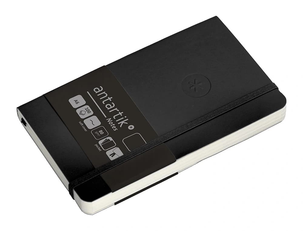 Cuaderno con gomilla Antartik Notes A6 de tapa blanda, liso, 100 hojas de 80 g – Negro