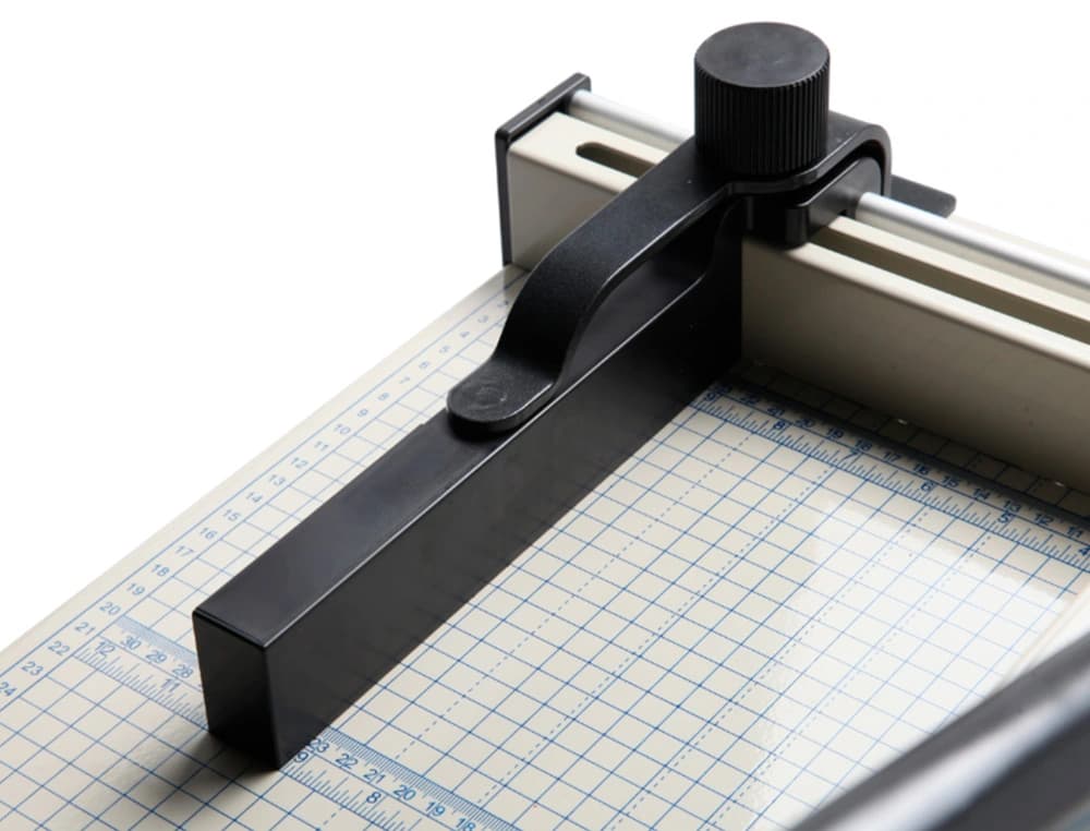 Guillotina q-connect kf14297 manual profesional largo del corte 430 mm capacidad 400 hojas