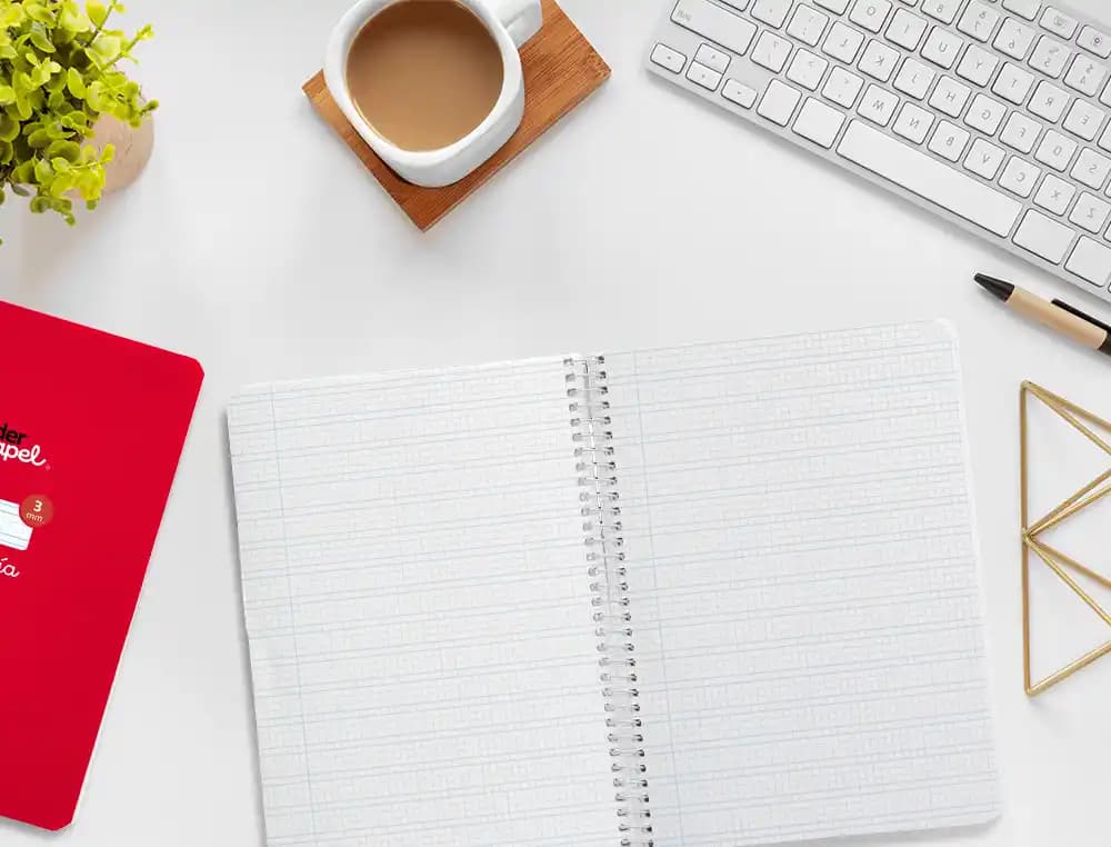 Cuaderno de espiral Liderpapel Pautaguía A5 de tapa blanda, cuadro pautado de 3 mm, 40 hojas de 75 g – Rojo