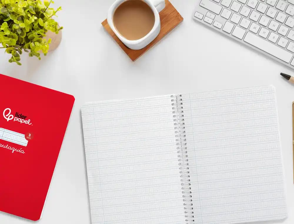 Cuaderno de espiral Liderpapel Pautaguía A5 de tapa dura, cuadro pautado de 3 mm, 80 hojas de 90 g – Rojo