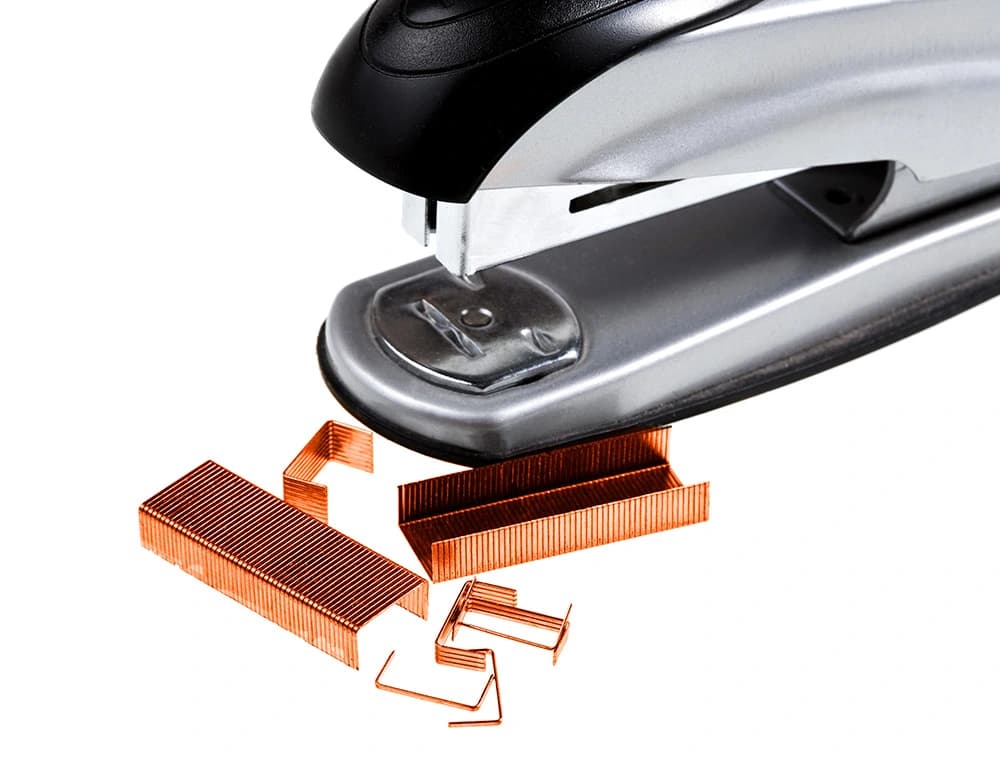 Grapas q-connect nº 23/6 cobreadas caja de 1000 unidades