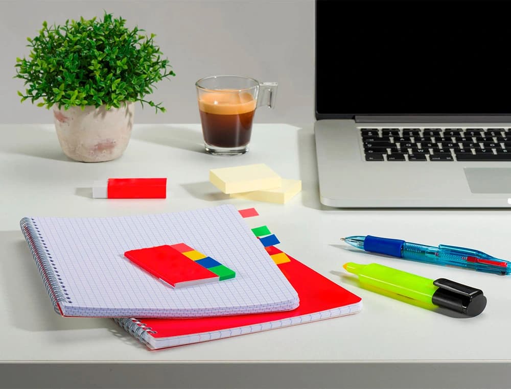 Boligrafo q-connect 4 en 1 tinta 4 colores retractil con sujecion de caucho