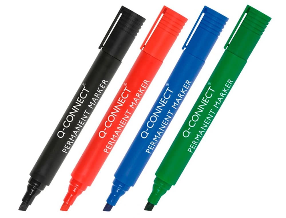 Rotulador permanente Q-Connect de punta biselada de 5 mm – Negro