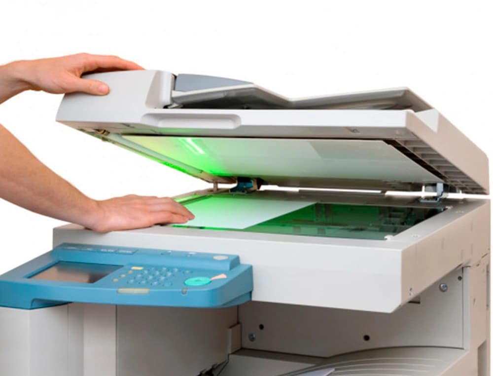 Papel fotocopiadora q-connect ultra white 100 gramos paquete de 500 hojas