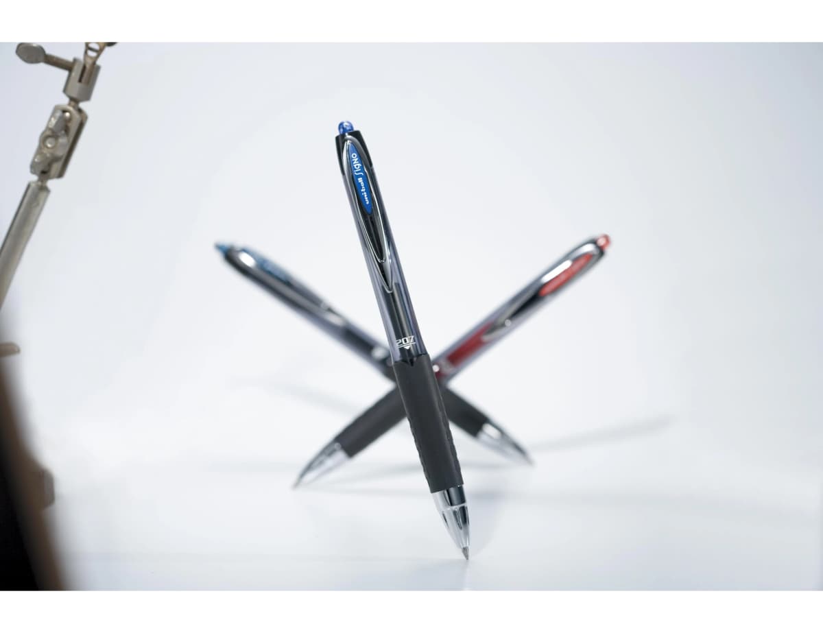 Boligrafo uni-ball signo 207e retractil 0,7 mm
